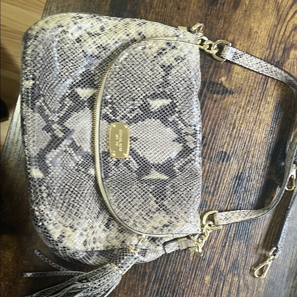 Michael Kors Snakeskin Crossbody/ Shoulder Bag - Picture 3 of 8
